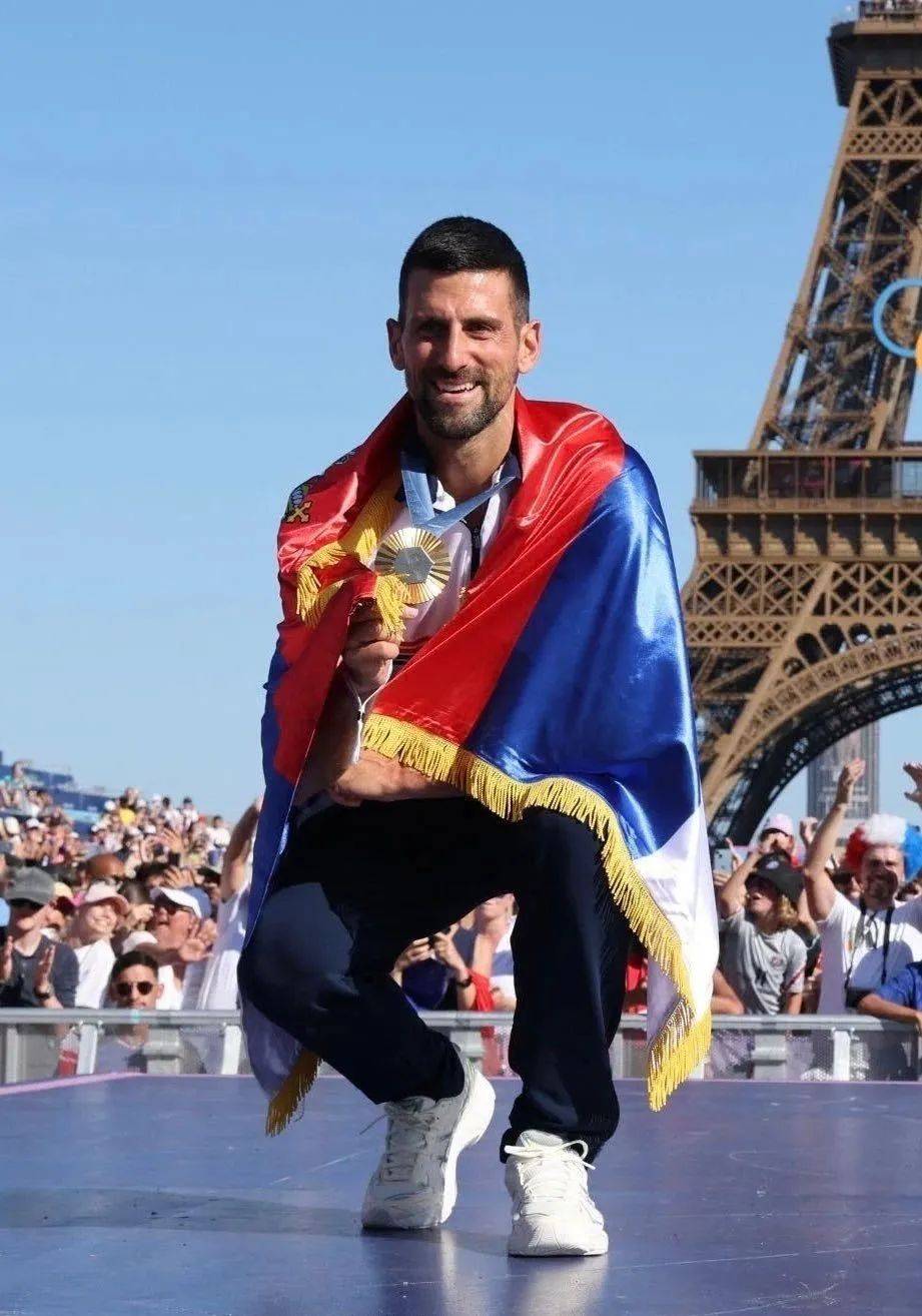  德约科维奇迎来二十赛季高光表现，IG球迷沸腾！