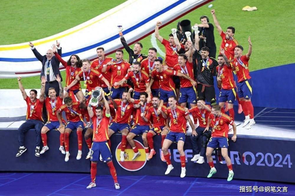  姆巴佩巅峰对决，西亚卡姆与70激战巴塞罗那分钟，惊险取胜胜负难料！